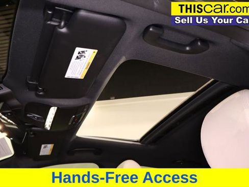 Used 2019 Mercedes-Benz E 300 image 22