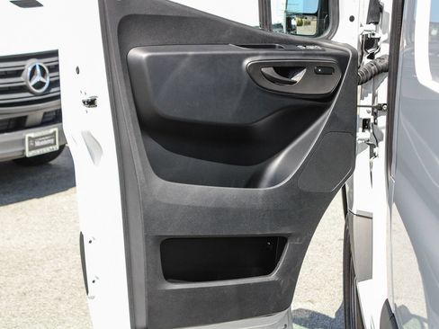 New 2024 Mercedes-Benz Sprinter 2500 image 22