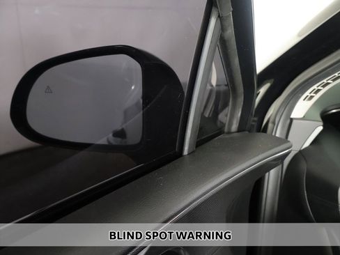 Used 2023 Hyundai Santa Fe SEL image 5