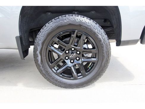 Used 2026 Chevrolet Silverado 1500 LT Trail Boss w/ LT Trail Boss Premium Package AWD/4WD image 27