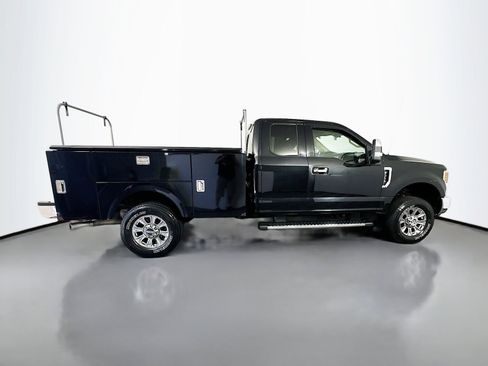 Used 2019 Ford F350 XLT w/ XLT Premium Package AWD/4WD image 8