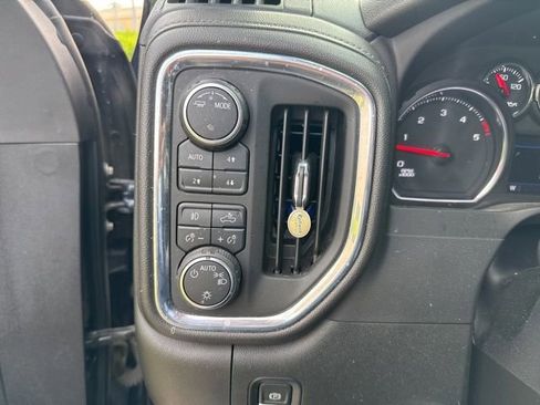 Used 2022 Chevrolet Silverado 2500 LT w/ Convenience Package AWD/4WD image 14