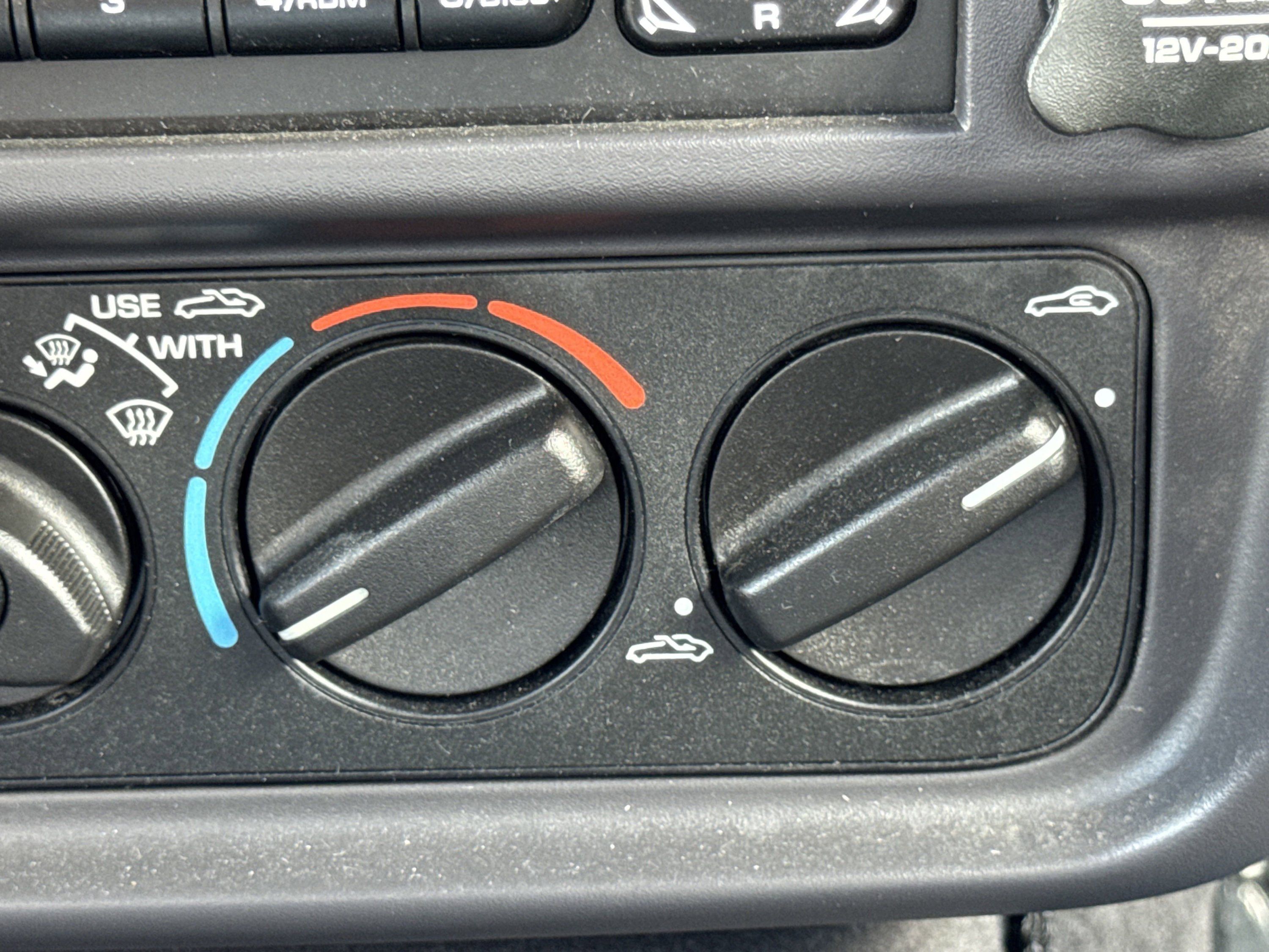 Used 2002 Chrysler Prowler RWD image 72