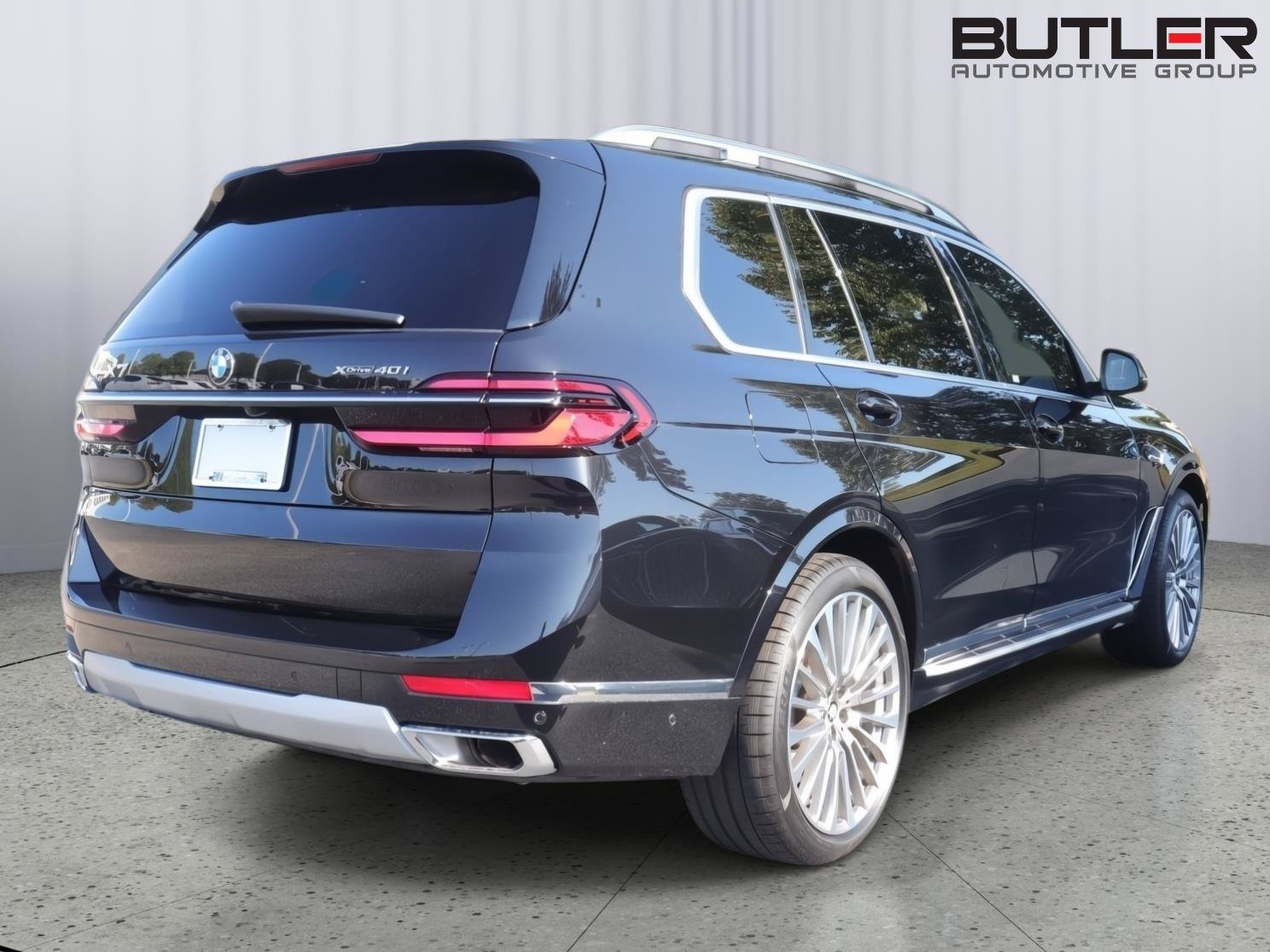 Used 2024 BMW X7 xDrive40i w/ Premium Package AWD/4WD image 6