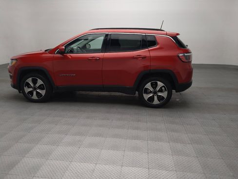 Used 2017 Jeep Compass Latitude w/ Popular Equipment Group FWD image 3