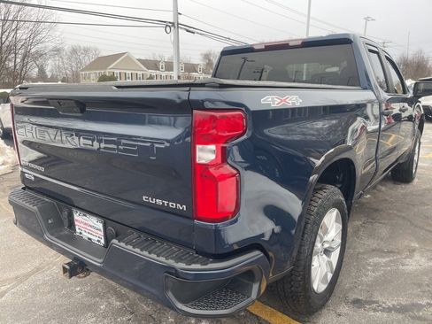 Used 2022 Chevrolet Silverado 1500 Custom w/ Safety Confidence Package image 5