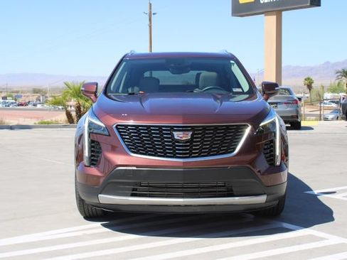 Used 2022 Cadillac XT4 Premium Luxury w/ Technology Package FWD image 8