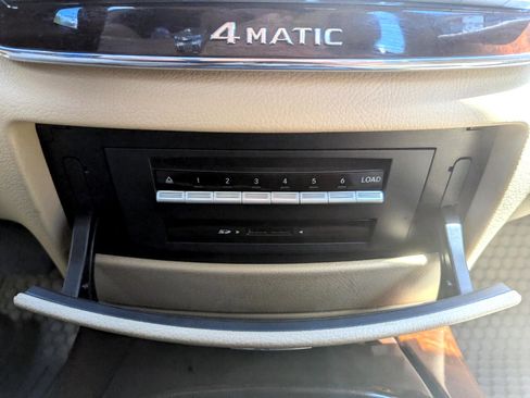 Used 2010 Mercedes-Benz S 550 4MATIC image 26