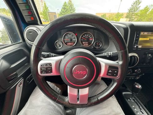 Used 2016 Jeep Wrangler Unlimited Rubicon AWD/4WD image 28