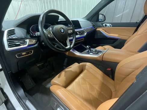 Used 2023 BMW X5 xDrive40i w/ Premium Package image 9