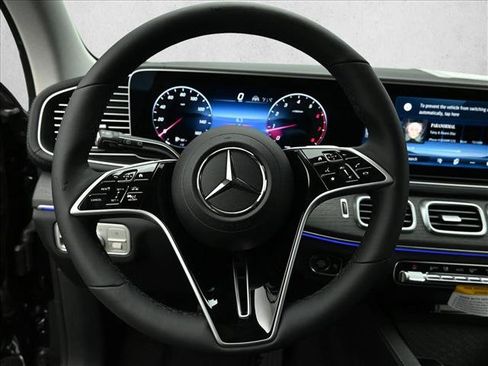 Certified 2026 Mercedes-Benz GLS 450 4MATIC image 14