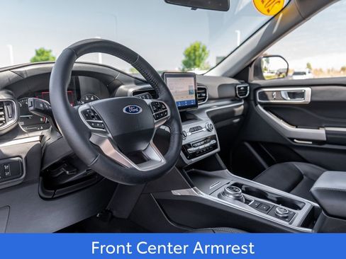 Used 2022 Ford Explorer XLT w/ Equipment Group 202A AWD/4WD image 20
