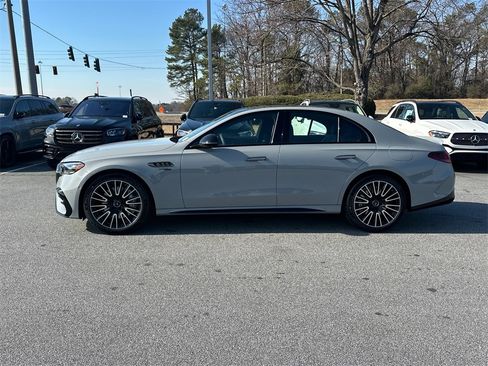 New 2026 Mercedes-Benz E 53 AMG e 4MATIC Sedan image 4