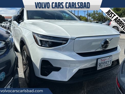 Used 2023 Volvo C40 Recharge Core AWD/4WD image 1