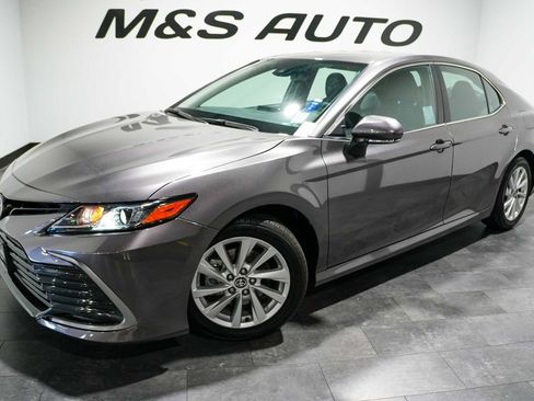 Used 2024 Toyota Camry LE w/ Convenience Package FWD image 2