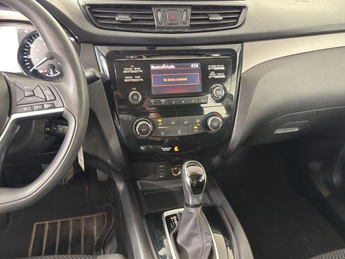 Used 2017 Nissan Rogue Sport S w/ S Appearance Package image 7