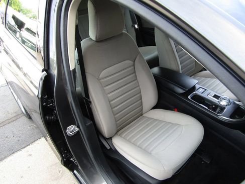 Used 2018 Ford Fusion S FWD image 30