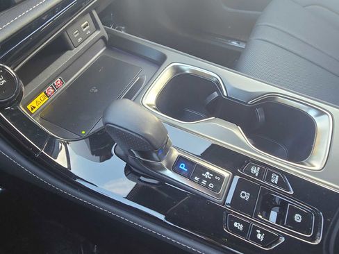 Certified 2025 Lexus NX 450h+ F Sport image 30