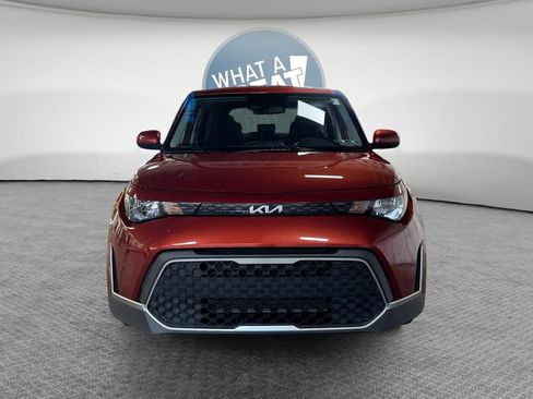 Certified 2023 Kia Soul LX FWD image 9