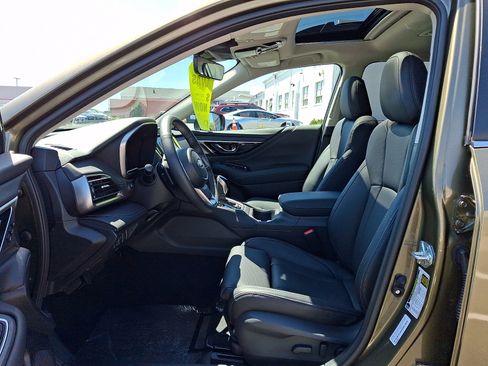 Certified 2025 Subaru Outback Limited AWD/4WD image 14