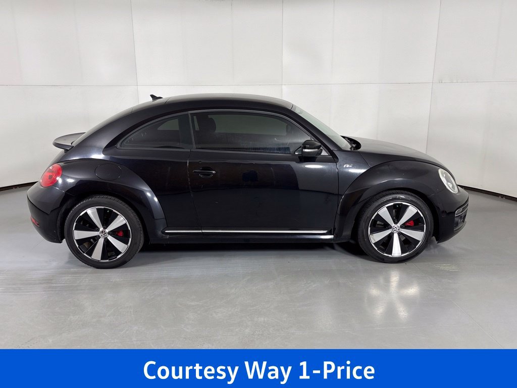 Used 2014 Volkswagen Beetle R-Line FWD image 12