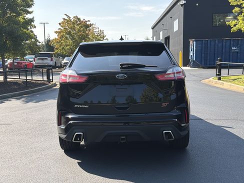 Used 2020 Ford Edge ST w/ Equipment Group 401A AWD/4WD image 14