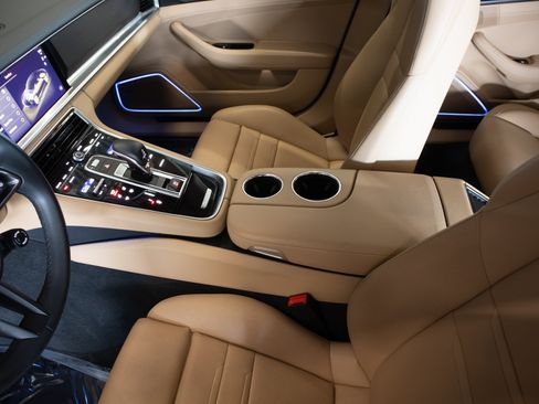 Certified 2023 Porsche Panamera 4 AWD/4WD image 19