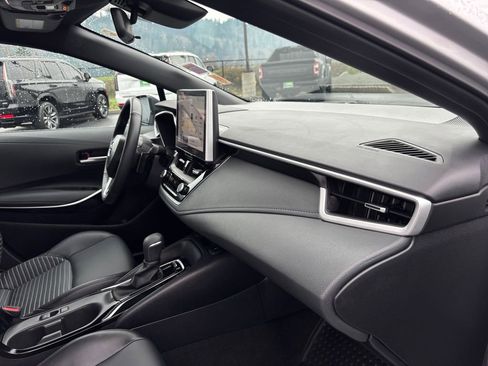 Used 2025 Toyota Corolla XSE image 27