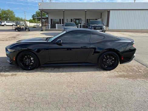 Used 2024 Ford Mustang GT Premium RWD image 4
