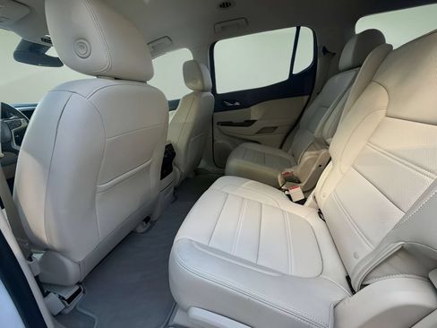 Used 2023 GMC Acadia Denali AWD/4WD image 19