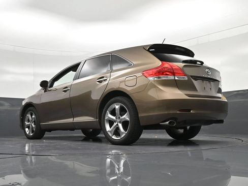 Used 2010 Toyota Venza FWD image 27
