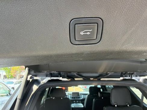 Used 2021 Chevrolet Tahoe High Country AWD/4WD image 10