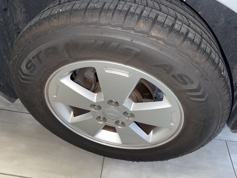 Used 2011 Chevrolet Impala LT image 12