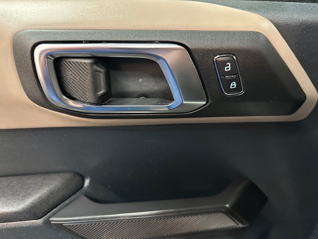 Used 2024 Ford Bronco Wildtrak AWD/4WD image 18