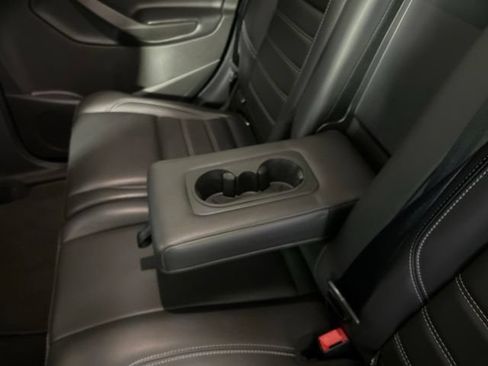 Used 2019 Ford Escape SEL AWD/4WD image 37