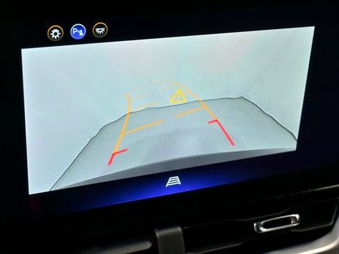 New 2026 Chevrolet Equinox LT w/ Convenience Package II image 24