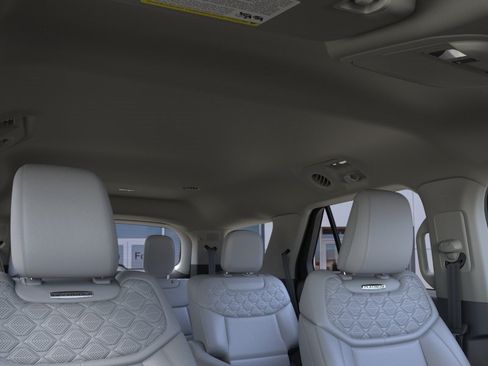 New 2026 Ford Explorer Platinum w/ LUX Leather Package AWD/4WD image 25