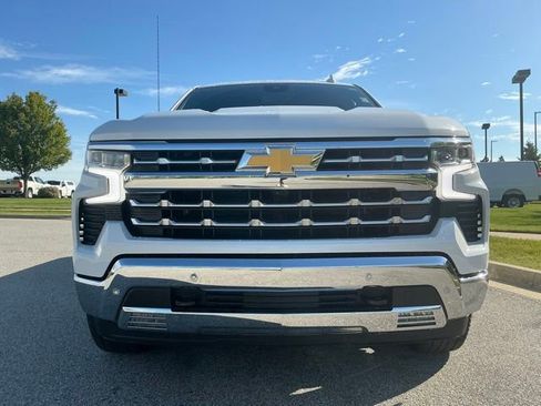 Used 2023 Chevrolet Silverado 1500 LTZ w/ LTZ Convenience Package II AWD/4WD image 8
