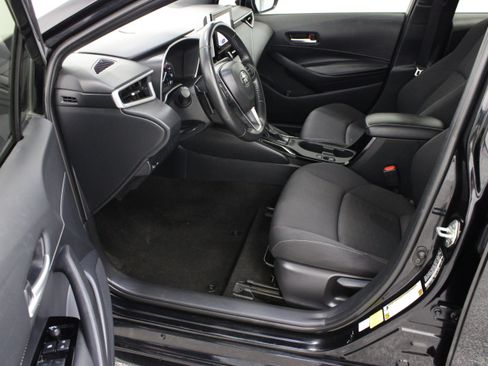 Used 2025 Toyota Corolla SE FWD image 14