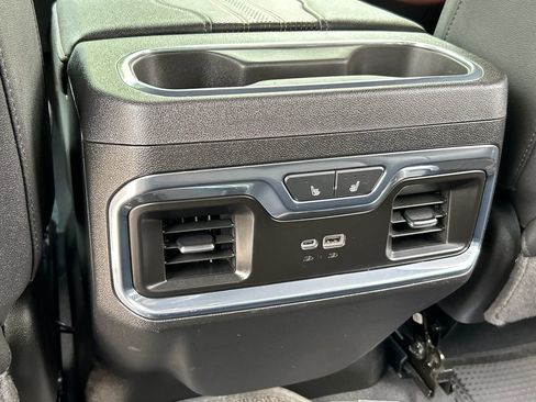 Used 2024 Chevrolet Silverado 1500 High Country w/ Technology Package AWD/4WD image 19
