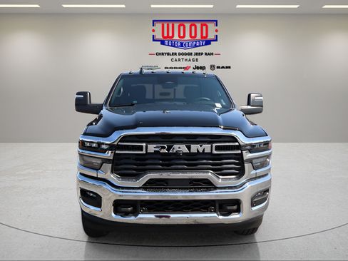 New 2026 RAM 2500 Tradesman AWD/4WD image 9
