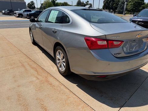 Used 2024 Chevrolet Malibu LT FWD image 4