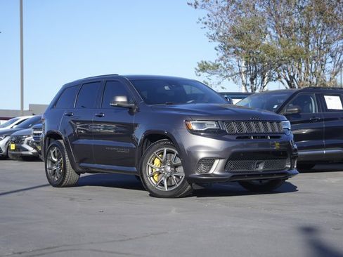 Used 2020 Jeep Grand Cherokee Trackhawk image 2
