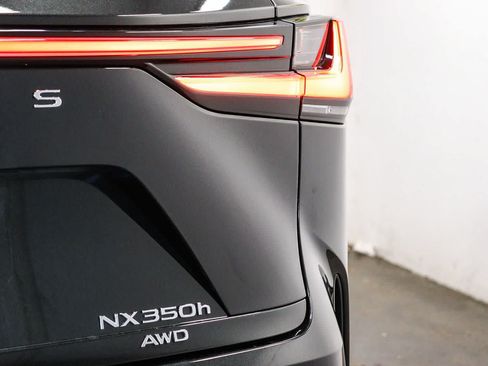 Used 2026 Lexus NX 350h AWD w/ Accessory Package (2T) image 11