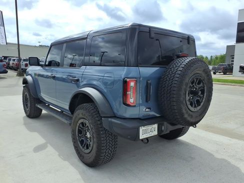 Used 2025 Ford Bronco Badlands image 3