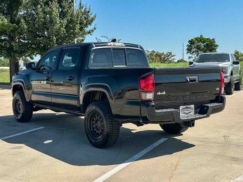 Used 2023 Toyota Tacoma SR AWD/4WD image 5