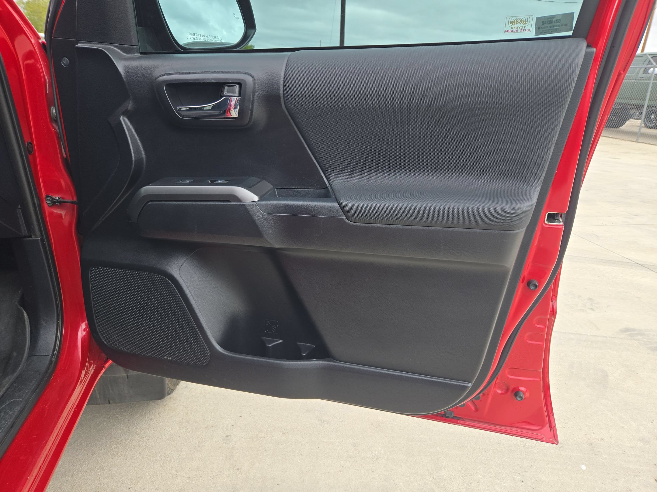 Used 2019 Toyota Tacoma 2WD Double Cab image 29