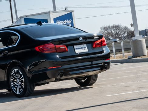 Used 2020 BMW 530i w/ Convenience Package image 5