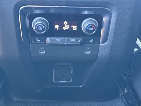 Used 2021 Chevrolet Tahoe RST w/ Luxury Package image 18