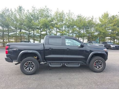 Used 2023 Chevrolet Colorado ZR2 w/ ZR2 Convenience Package III image 4